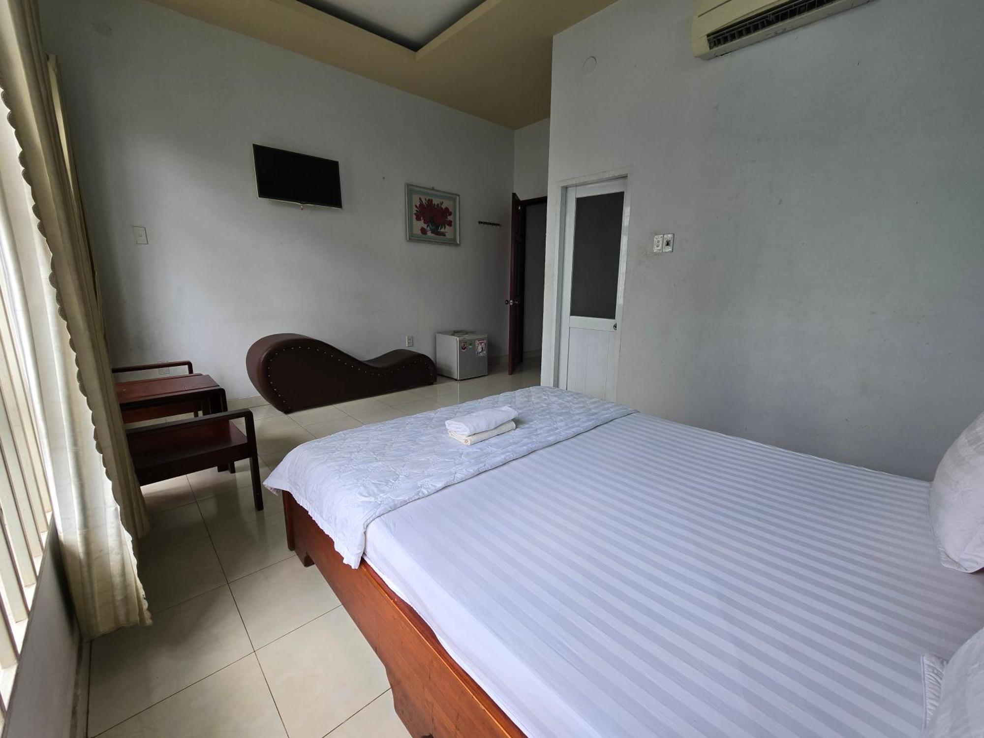 Motel Ha Long Long Binh Exterior foto